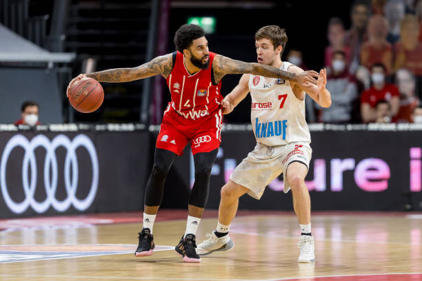 作用的前锋 作用的前锋