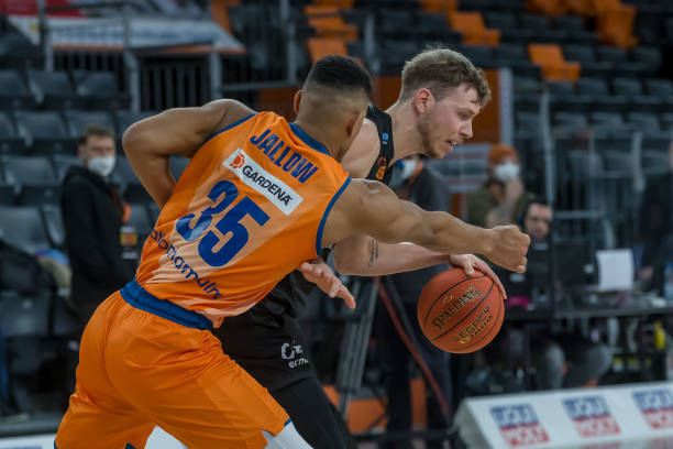 们在市场中 们在市场中